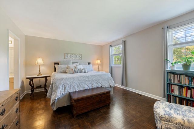 218 Boxwood Dr, Franklin, TN 37069