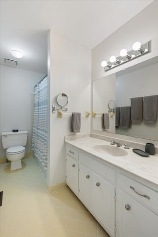 218 Boxwood Dr, Franklin, TN 37069