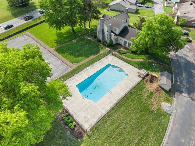 218 Boxwood Dr, Franklin, TN 37069