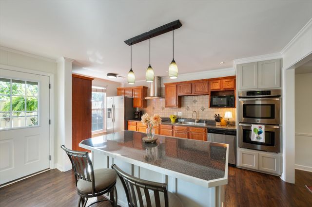 218 Boxwood Dr, Franklin, TN 37069
