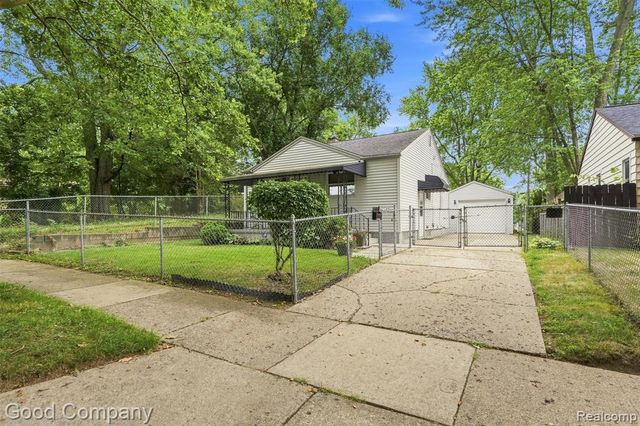 137 W Longfellow Avenue, Pontiac, MI 48340
