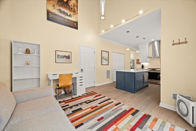 1 Grover Ln, Foxboro, MA 02035