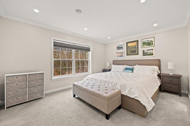 1 Grover Ln, Foxboro, MA 02035