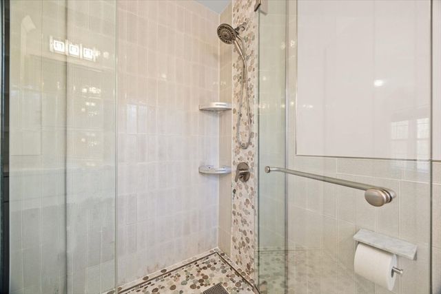 1 Grover Ln, Foxboro, MA 02035