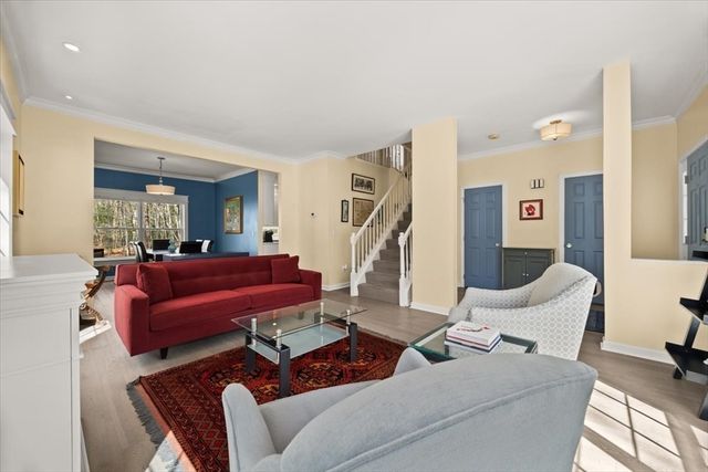 1 Grover Ln, Foxboro, MA 02035