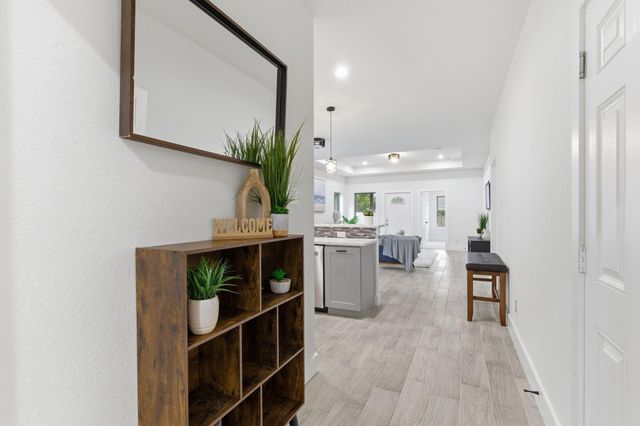 1105 W Lyle Street, Cleveland, TX 77327