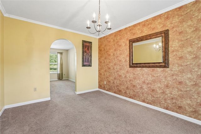 28 Giant Oak Dr, Economy, PA 15005