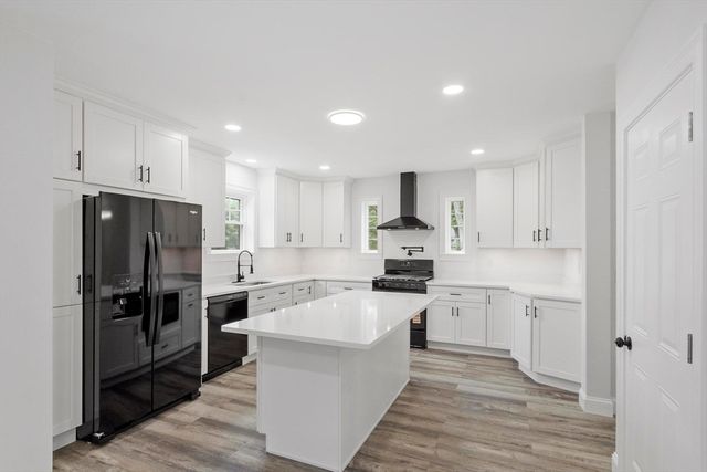 697 Westminster Hill Rd, Fitchburg, MA 01420