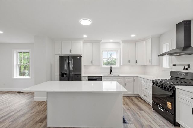 697 Westminster Hill Rd, Fitchburg, MA 01420