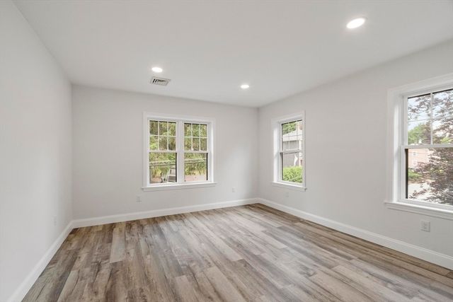 697 Westminster Hill Rd, Fitchburg, MA 01420