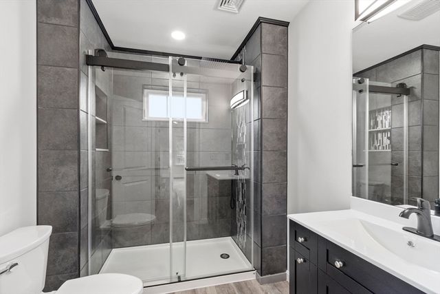 697 Westminster Hill Rd, Fitchburg, MA 01420