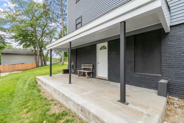 697 Westminster Hill Rd, Fitchburg, MA 01420