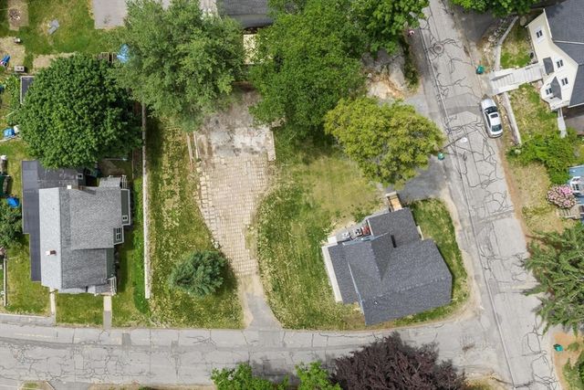 697 Westminster Hill Rd, Fitchburg, MA 01420