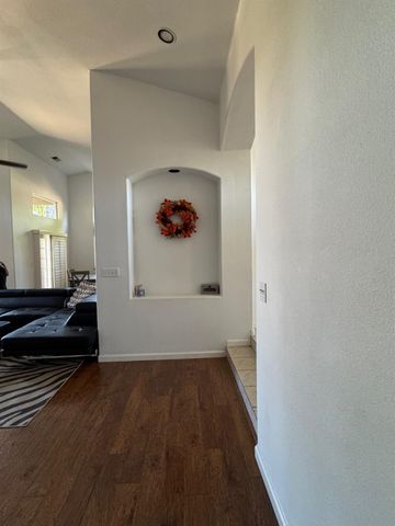 2691 Morris Avenue, Clovis, CA 93611