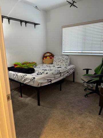 2691 Morris Avenue, Clovis, CA 93611