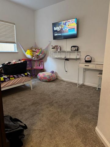 2691 Morris Avenue, Clovis, CA 93611