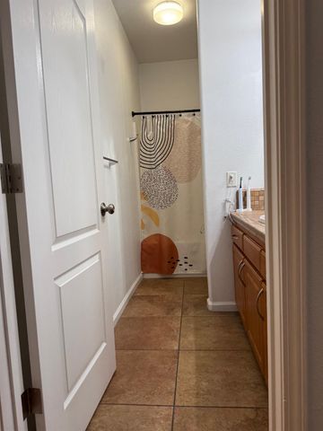 2691 Morris Avenue, Clovis, CA 93611