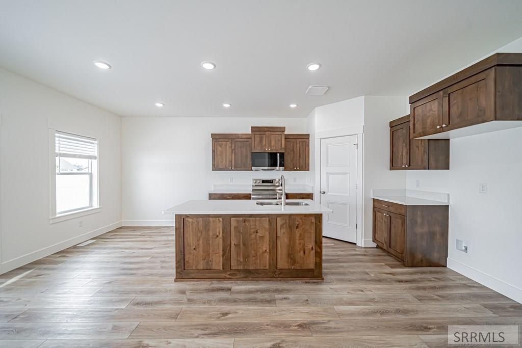 Image 16 of property listing at 3034 Kalani Court, Ammon, ID 83406