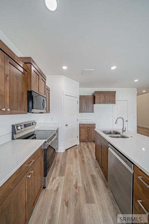 Image 20 of property listing at 3034 Kalani Court, Ammon, ID 83406
