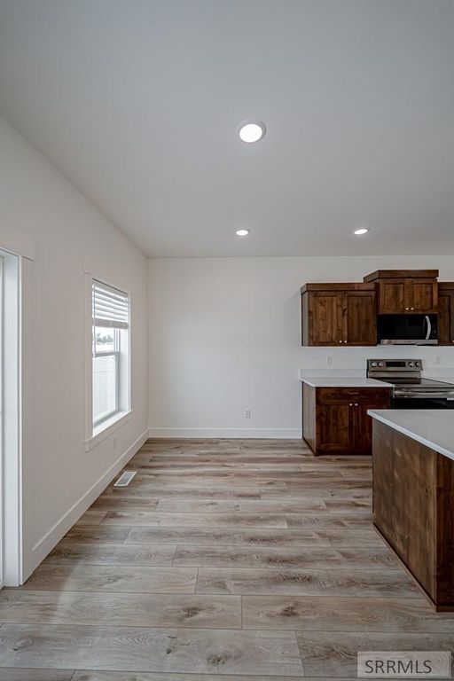 Image 21 of property listing at 3034 Kalani Court, Ammon, ID 83406