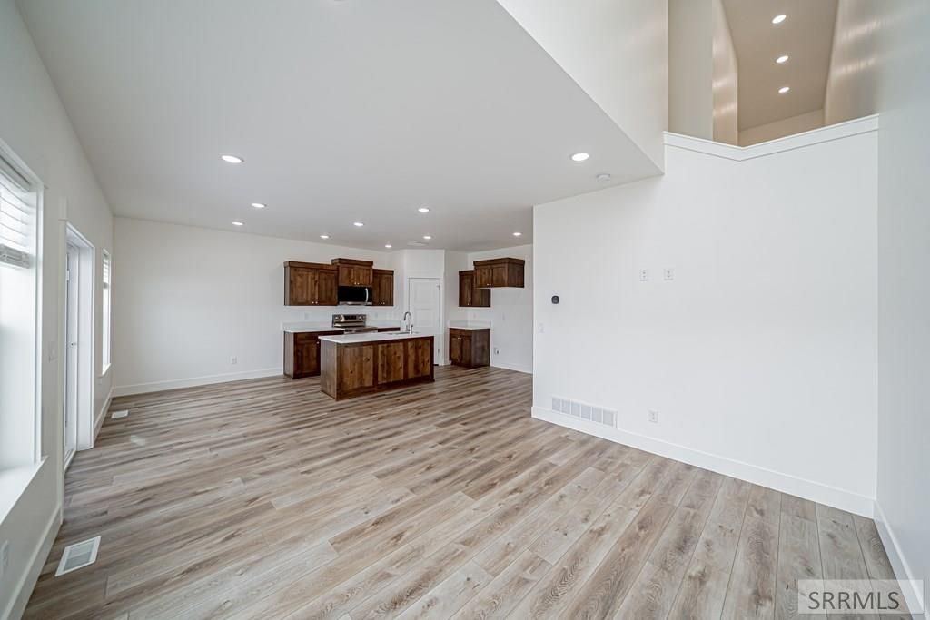Image 22 of property listing at 3034 Kalani Court, Ammon, ID 83406