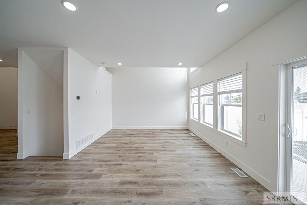 Image 25 of property listing at 3034 Kalani Court, Ammon, ID 83406