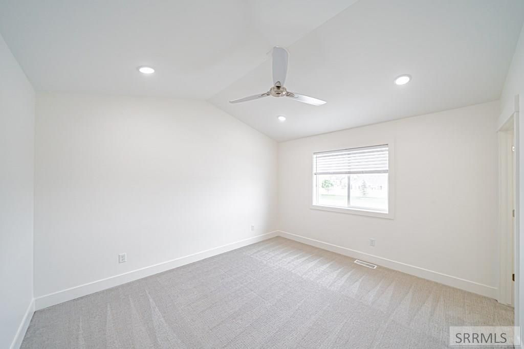Image 29 of property listing at 3034 Kalani Court, Ammon, ID 83406
