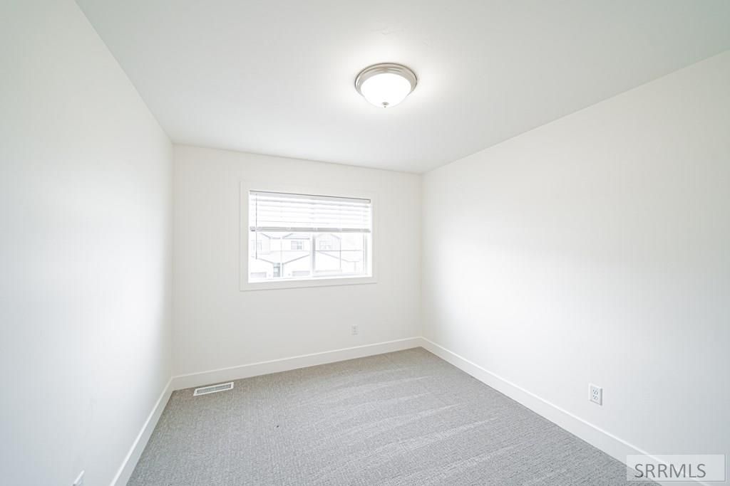 Image 39 of property listing at 3034 Kalani Court, Ammon, ID 83406