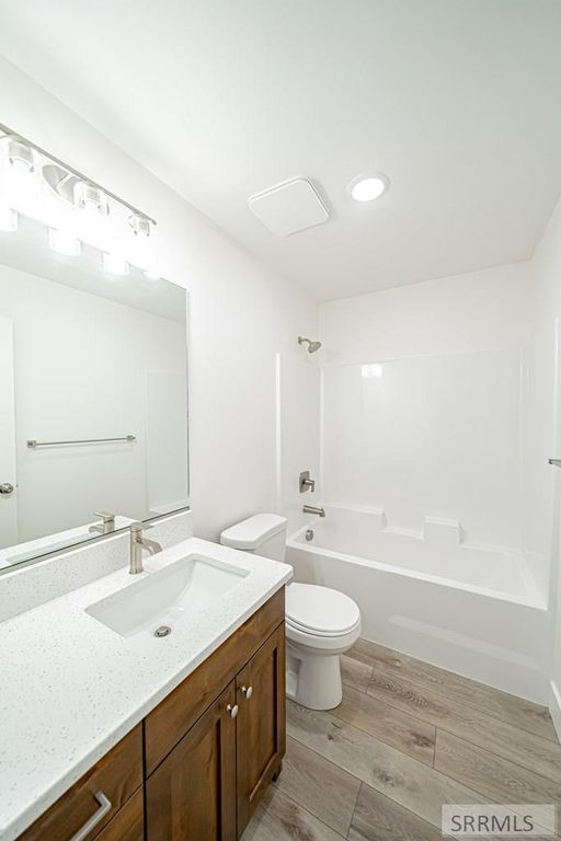 Image 44 of property listing at 3034 Kalani Court, Ammon, ID 83406