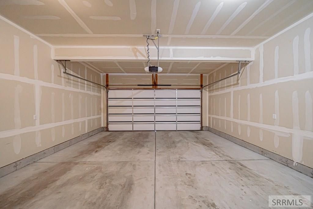 Image 50 of property listing at 3034 Kalani Court, Ammon, ID 83406