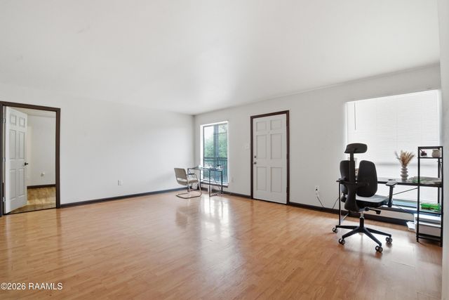 701 S College Road 307, Lafayette, LA 70503