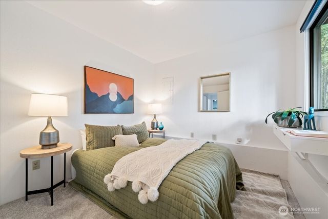 10901 NE 151st Street, Bothell, WA 98011