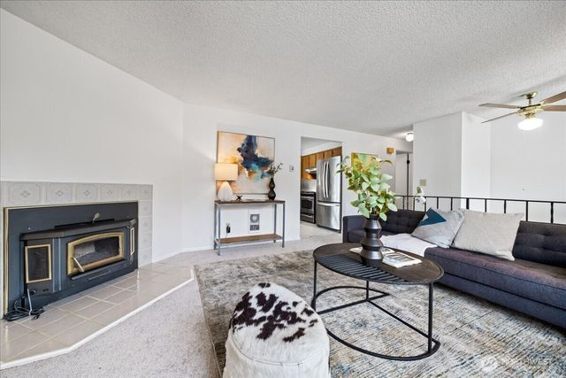 10901 NE 151st Street, Bothell, WA 98011