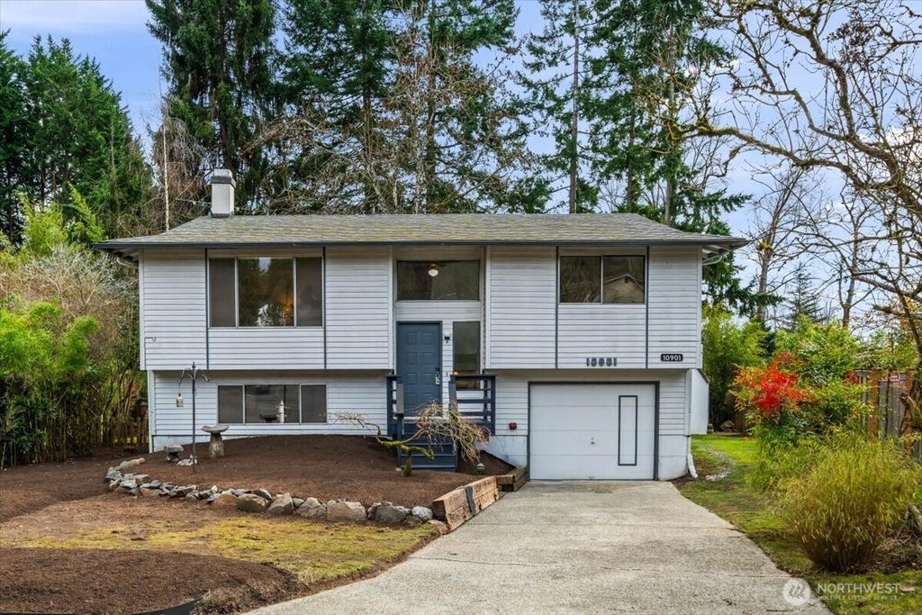 10901 NE 151st Street, Bothell, WA 98011