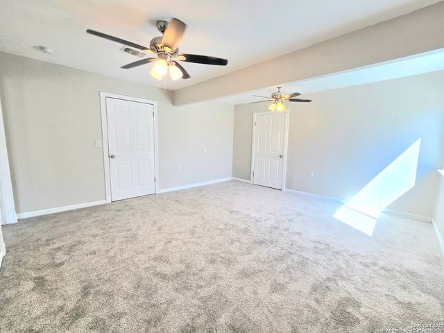 5894 Castle Run, San Antonio, TX 78218