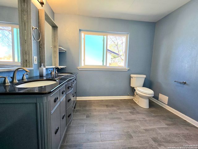 5894 Castle Run, San Antonio, TX 78218