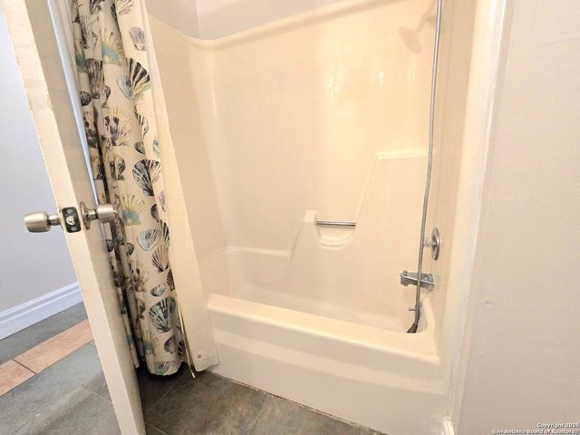 5894 Castle Run, San Antonio, TX 78218