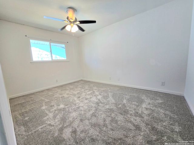 5894 Castle Run, San Antonio, TX 78218