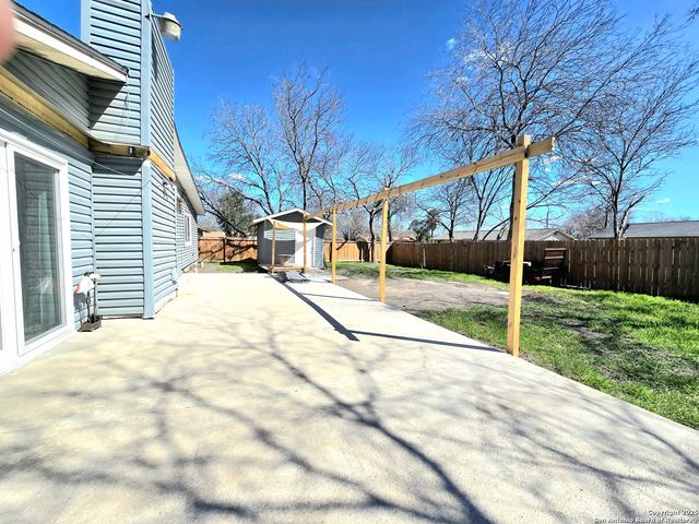 5894 Castle Run, San Antonio, TX 78218
