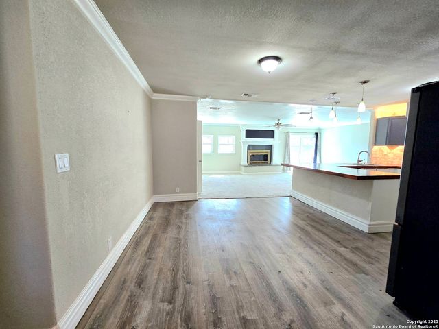 5894 Castle Run, San Antonio, TX 78218
