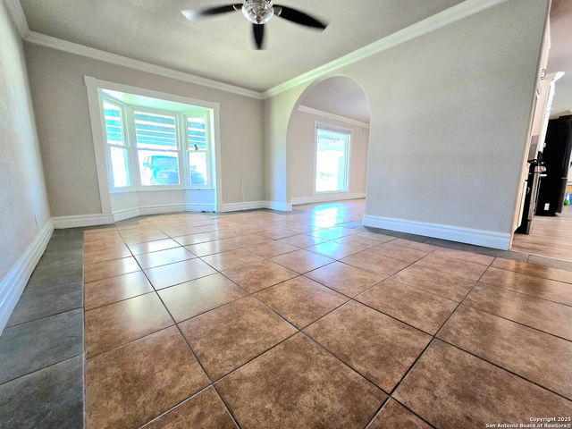 5894 Castle Run, San Antonio, TX 78218