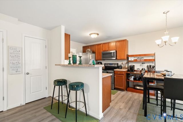 4307 Twisted Oak Dr, Colonial Heights, VA 23834