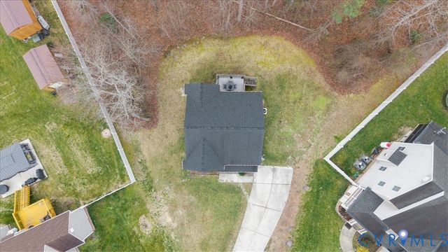 4307 Twisted Oak Dr, Colonial Heights, VA 23834