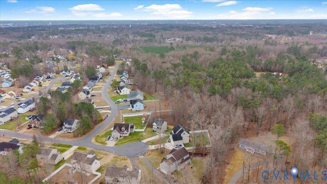 4307 Twisted Oak Dr, Colonial Heights, VA 23834