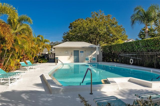 2737 ENTERPRISE ROAD E 112, Clearwater, FL 33759