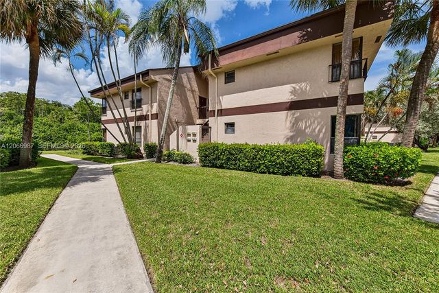 2683 N Carambola Circle N 1767, Coconut Creek, FL 33066