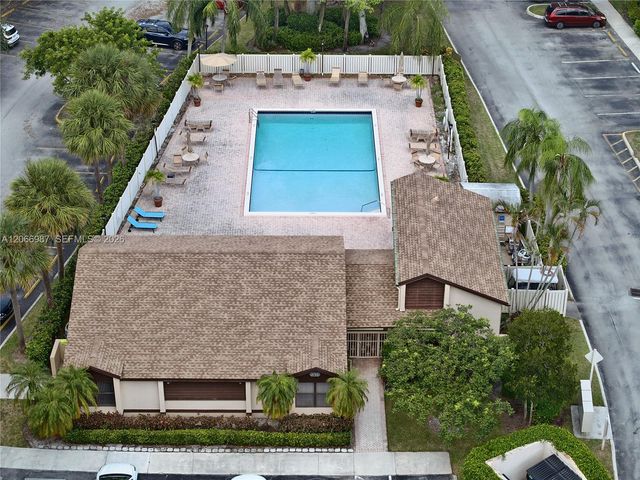 2683 N Carambola Circle N 1767, Coconut Creek, FL 33066