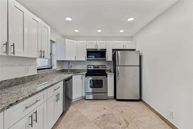 2683 N Carambola Circle N 1767, Coconut Creek, FL 33066