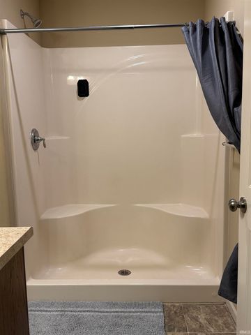 1967 Abbey Court, Huntington, IN 46750