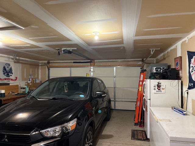 1967 Abbey Court, Huntington, IN 46750